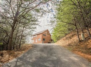 4529 Stackstone Rd, Sevierville, TN 37862