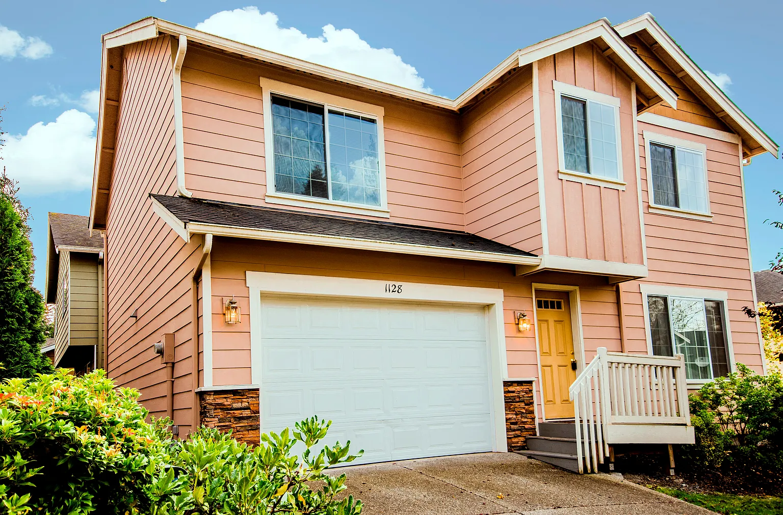 1128 139th Pl SW photo 1