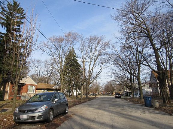 5th image of 345 Calumet Blvd