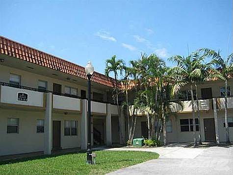 5th image of 400 NW 65th Ave APT 113