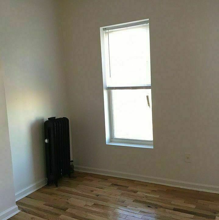 2nd image of 1900 Bergen St #3J