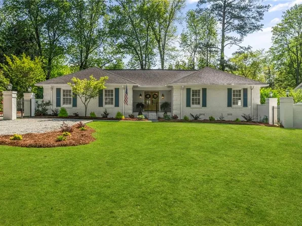 5641 Roberts Dr, Atlanta, GA 30338