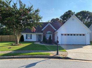 900 Harbins View Dr, Dacula, GA 30019