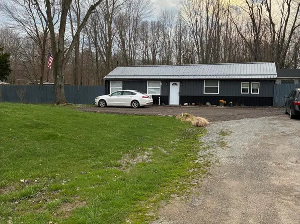 49398 County Road 681, Lawrence, MI 49064