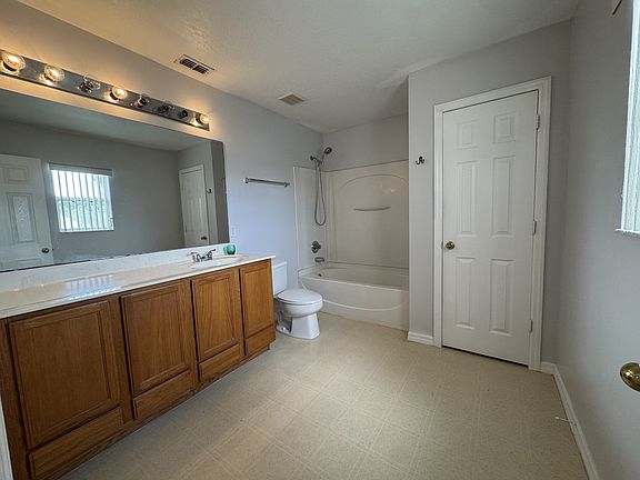 4th image of 510 Rena Dr