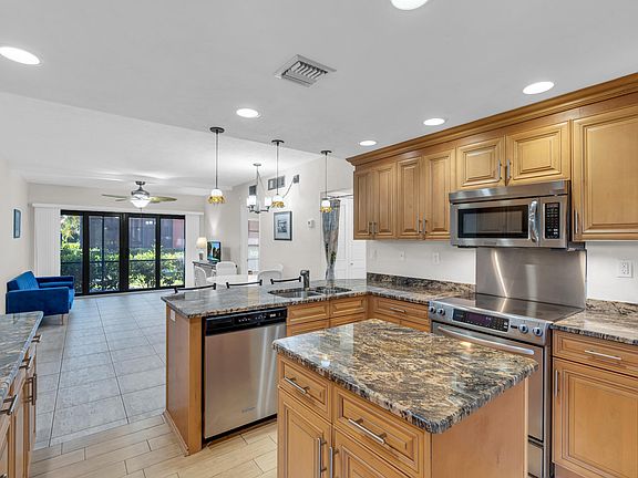 4th image of 39 N Collier Blvd #1-107
