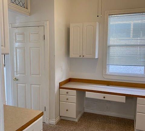 Office/desk area