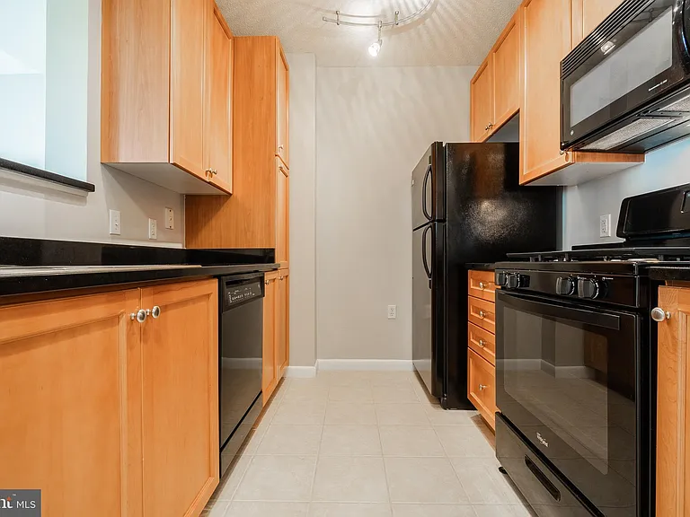 851 N Glebe Rd #1503 — Photo 17