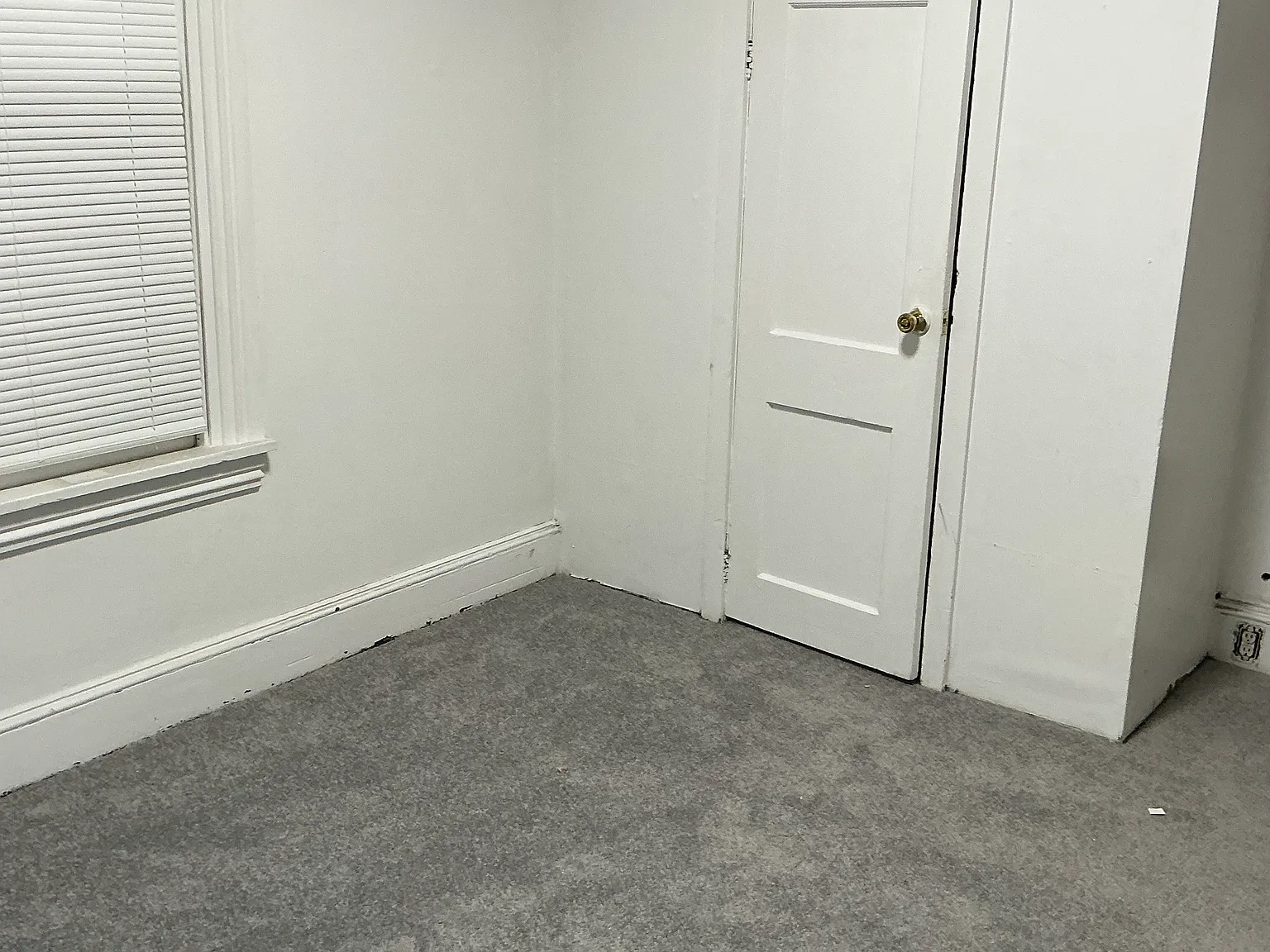 2 bed, 1.0 bath, 975 sqft, $1,400 — Photo 2