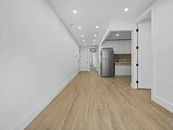 2nd image of 175 Rochester Ave #1CR