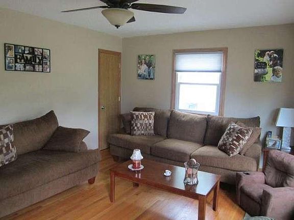 2nd image of 6709 W Kinnickinnic River Pkwy