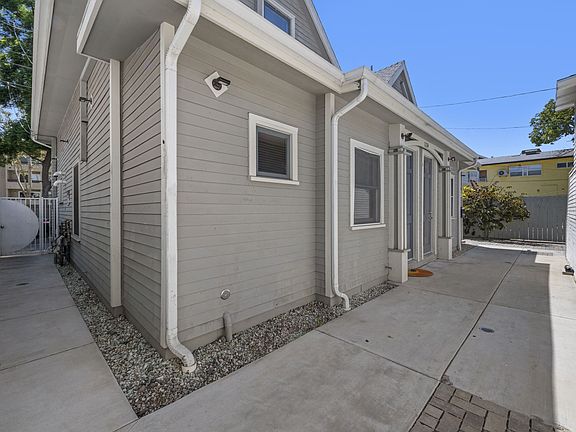4th image of 1200 W 30th St #1220