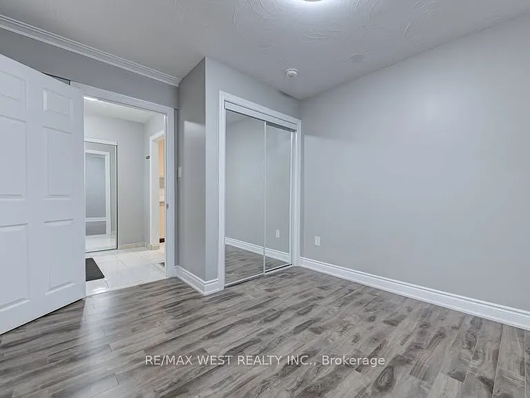 16 Hasbrooke Dr #MAIN LVL — Photo 10