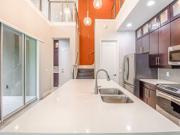 5th image of 14105 Walcott Ave