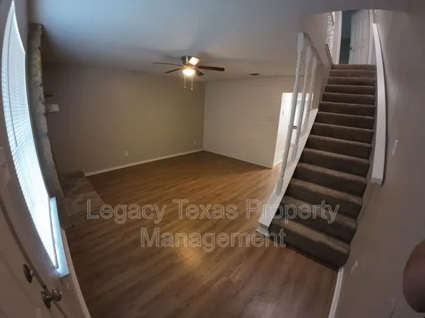 1607 Sun Valley Dr APT B, Cleburne, TX 76033