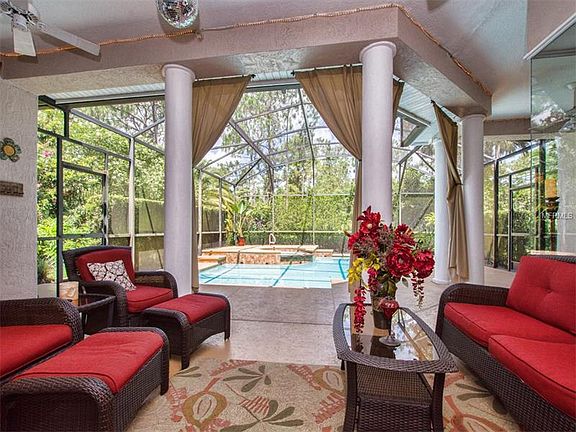 3rd image of 14372 Stamford Cir