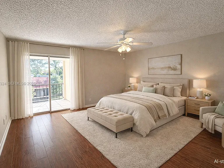 642 NW 13th St #310 — Photo 2