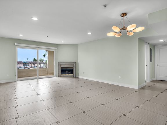 2nd image of 11551 Santa Monica Blvd APT 202