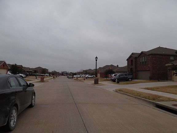 5th image of 3703 White Summit Ln