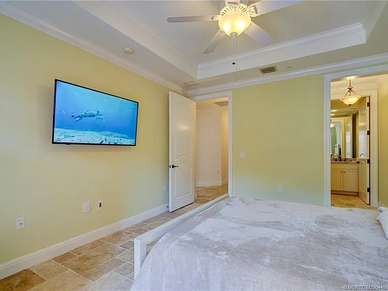 1528 NE Outrigger Landings Dr #208 — Photo 43