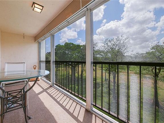 2nd image of 6080 NW 44th St APT 414