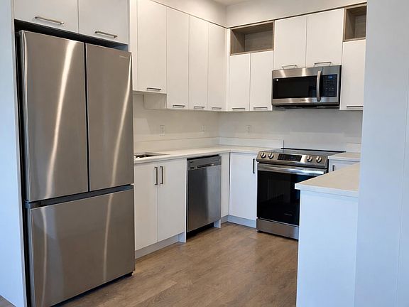 2nd image of 1419 McCallum Rd #63