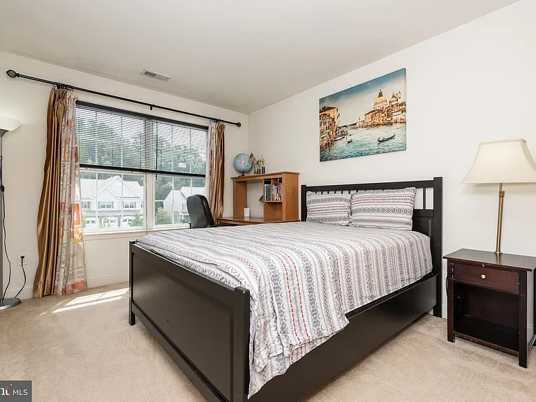 2604 Rockledge Ct — Photo 43