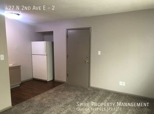 427 N 2nd Ave E #2, Newton, IA 50208