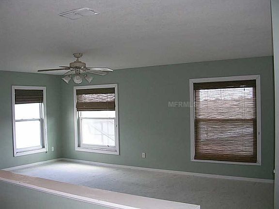 2nd image of 965 N Lake Claire Cir