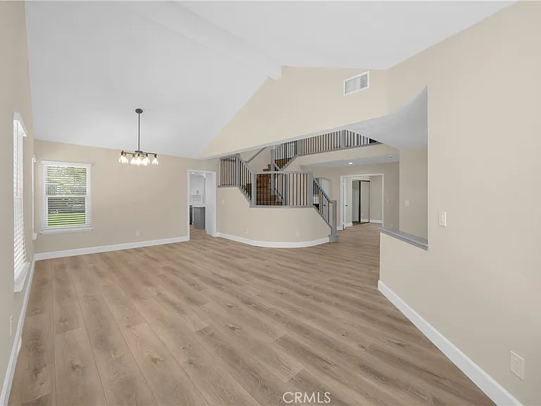 5700 Scotch Pine Rdg — Photo 6
