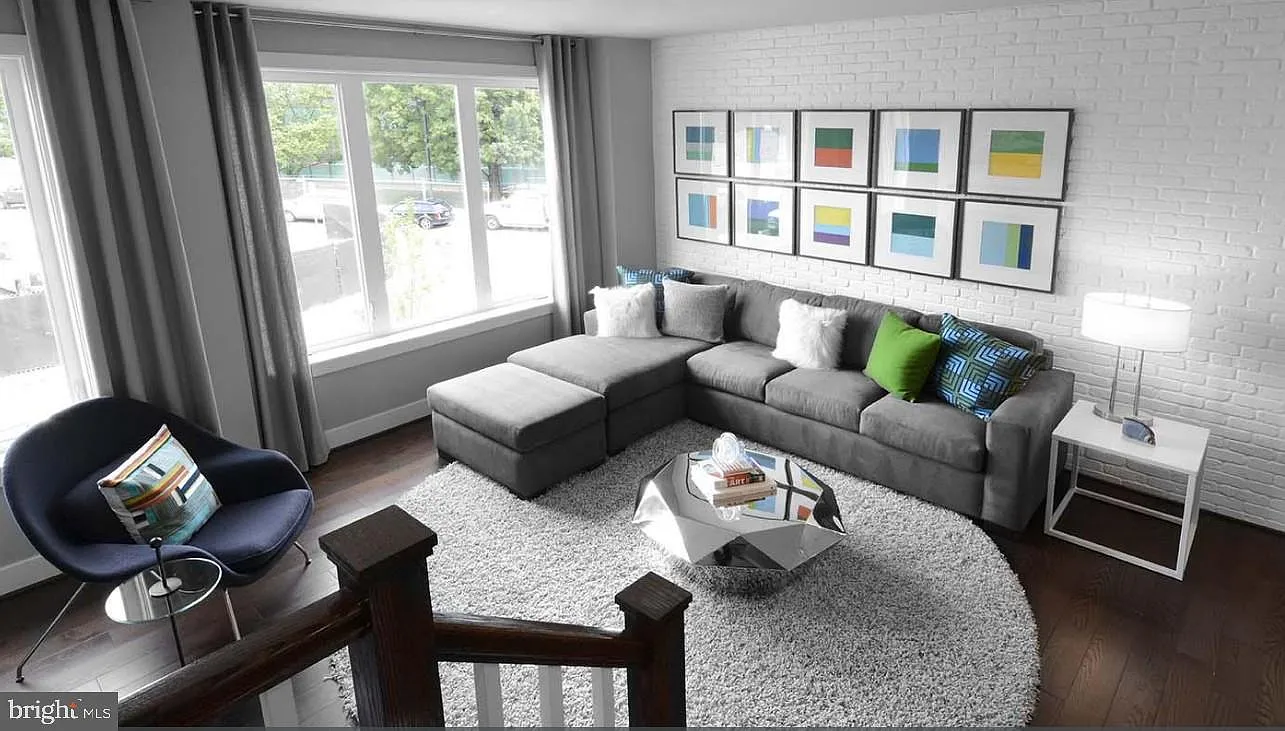 4 bed, 4.5 bath, 2083 sqft, $4,590 — Photo 3