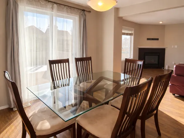 17113 6b Ave SW, Edmonton, AB T6W 0M2