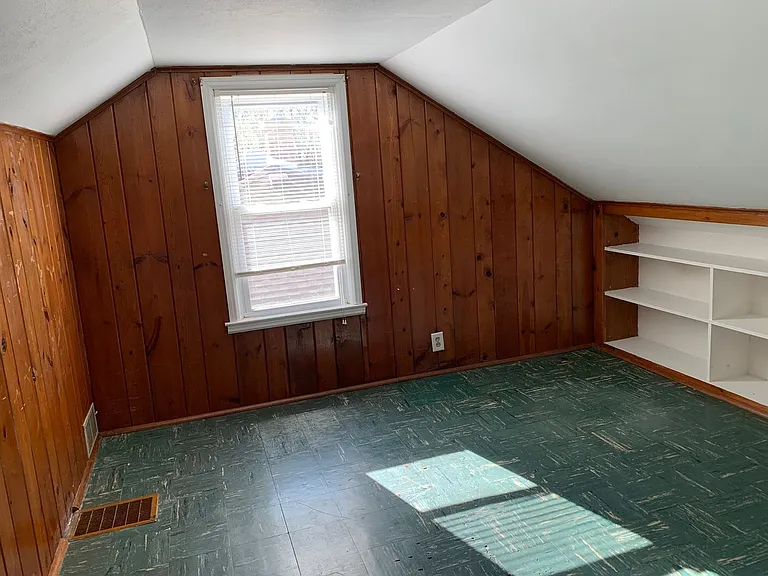 804 S Urbana Ave — Photo 11