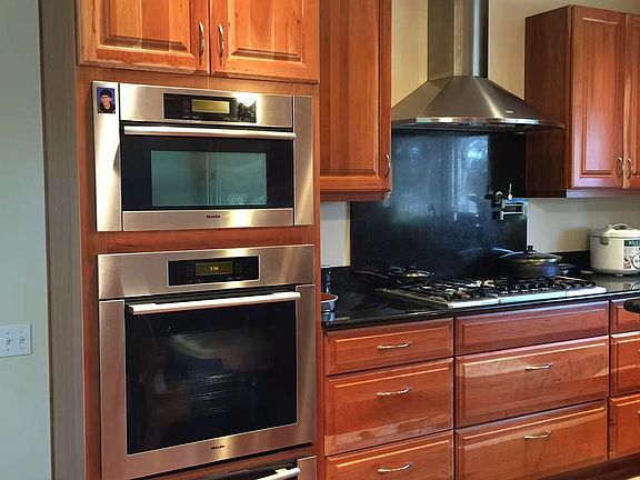 4th image of 8704 NE 21st St