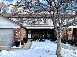 8482 Pepper Ridge Dr, Grand Blanc, MI 48439