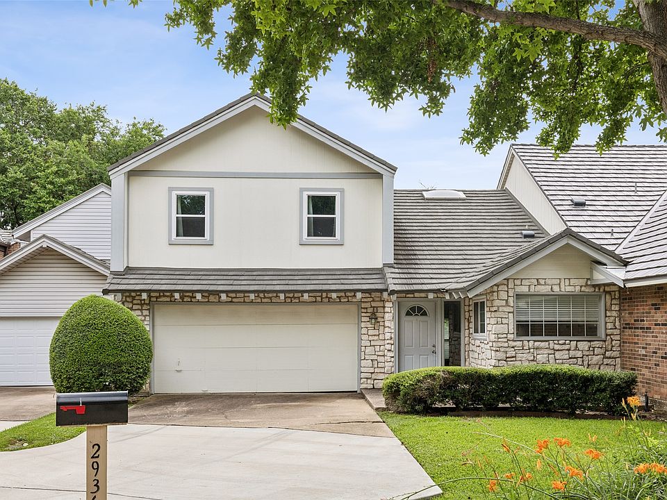 1st image of 2936 Clear Springs Dr