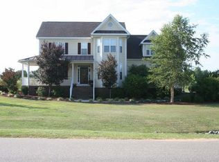 1512 Shanna Hills Dr, Willow Spring, NC 27592