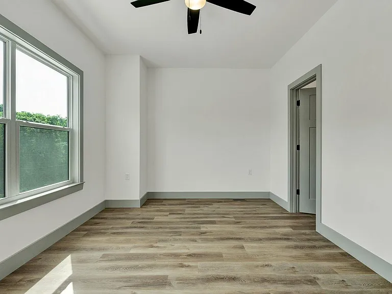 265 Cass Ln NW — Photo 2