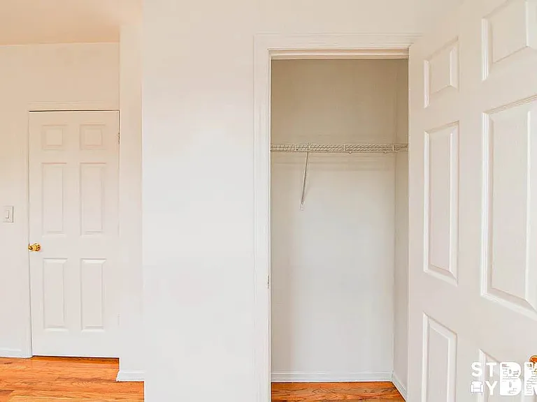 502 Franklin Ave #1 — Photo 7