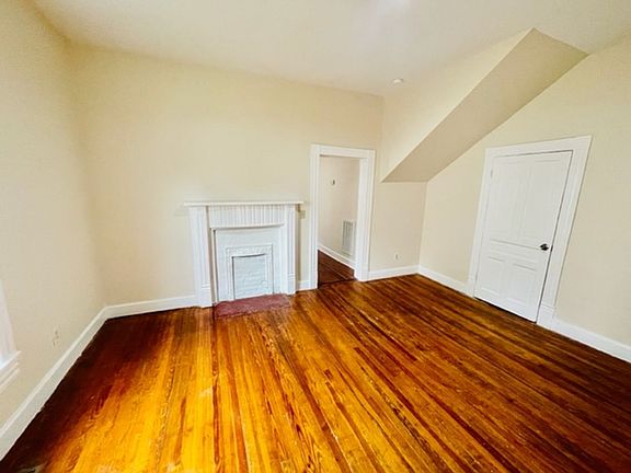 3rd image of 507 Newton Pl Unit A