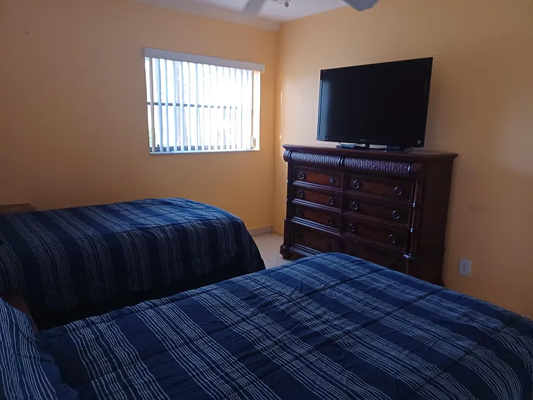 21638 Coronado Ave — Photo 11