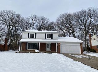 29365 Prestwick St, Southfield, MI 48076