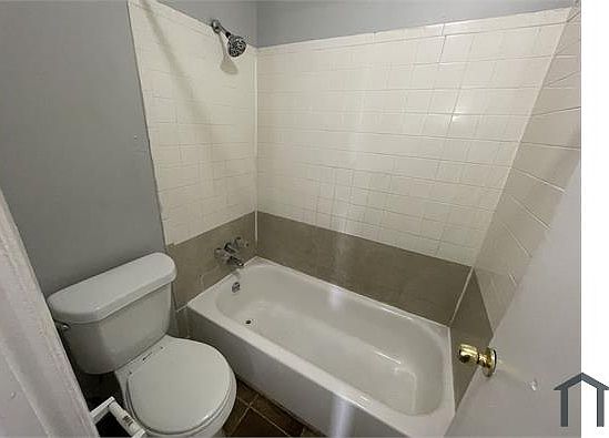 3rd image of 1676 Hanover St APT 301