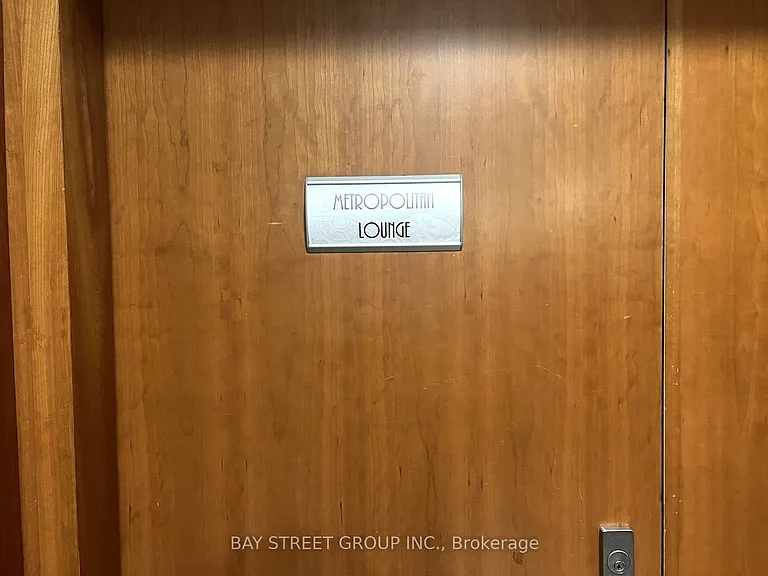 35 Balmuto St #2202 — Photo 24