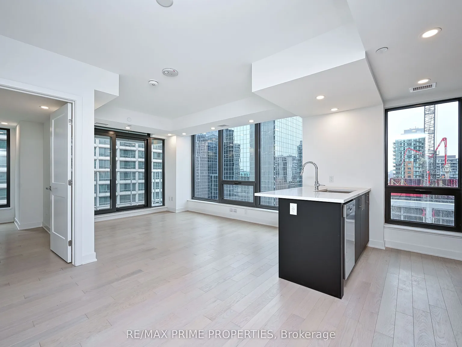 1 bed, $2,500 — Photo 4
