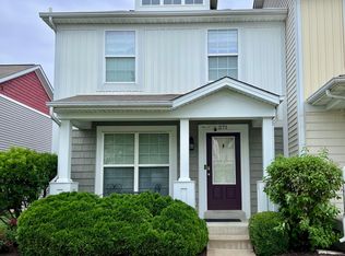 271 Countryshire Dr, Lake Saint Louis, MO 63367