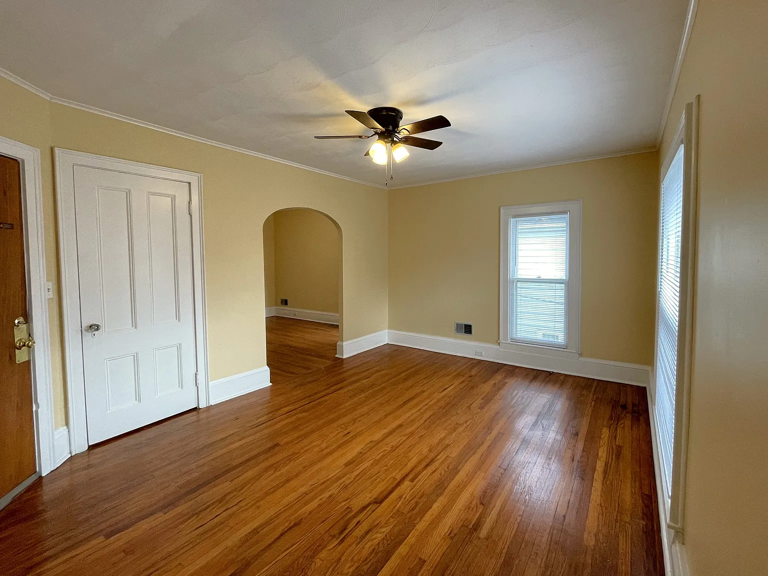 1 bed, 650 sqft, $995 — Photo 2