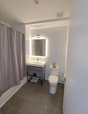 Rented by CiCi Realty Corporation | media 4