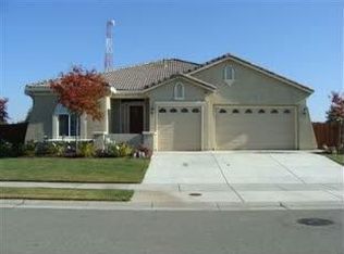 8562 Bridgestone Crescent Rd, Roseville, CA 95747