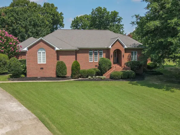 120 Forest Dr, Martin, TN 38237